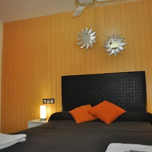 Guest house Emporda
